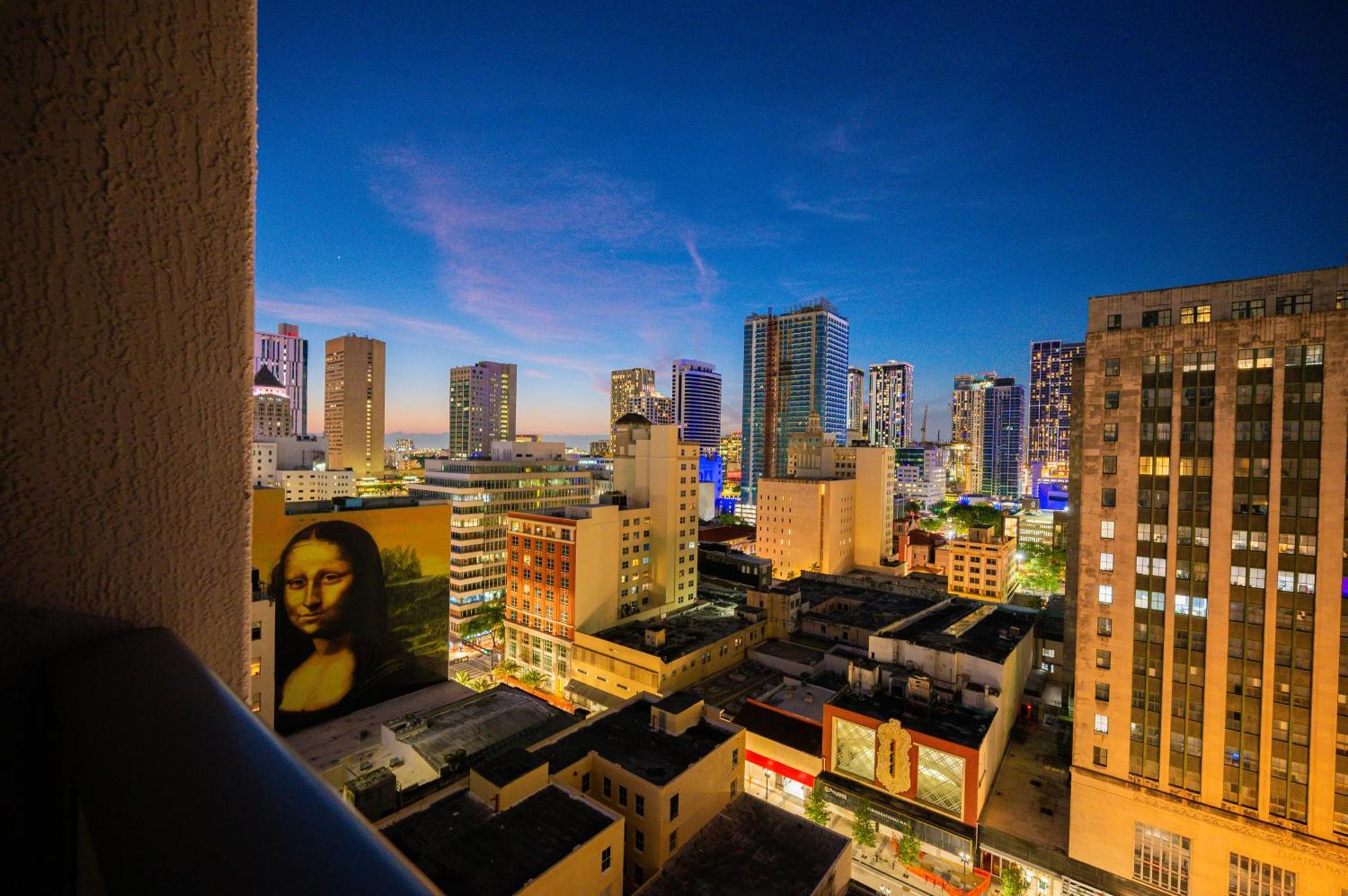 Luxury Loft W Skyline View, Rooftop Pool, Brickell Downtown Apartamento Miami